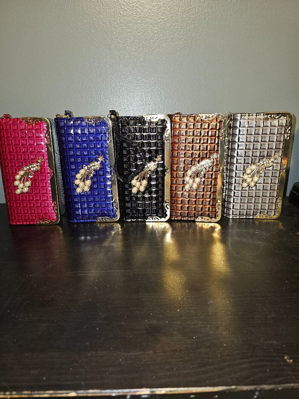 Fashion clutches.